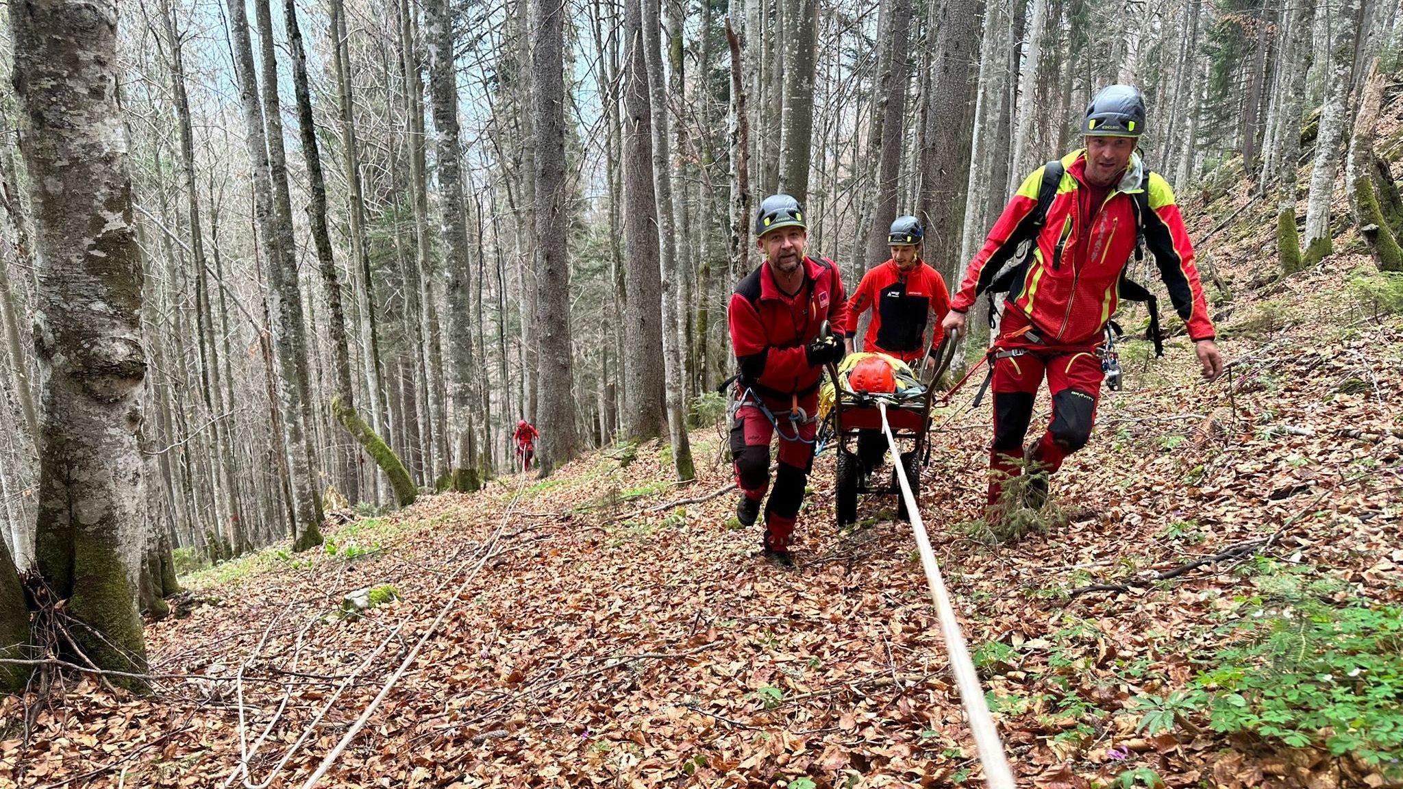 Mozgalmas hétvégéjük volt a hegyimentőknek