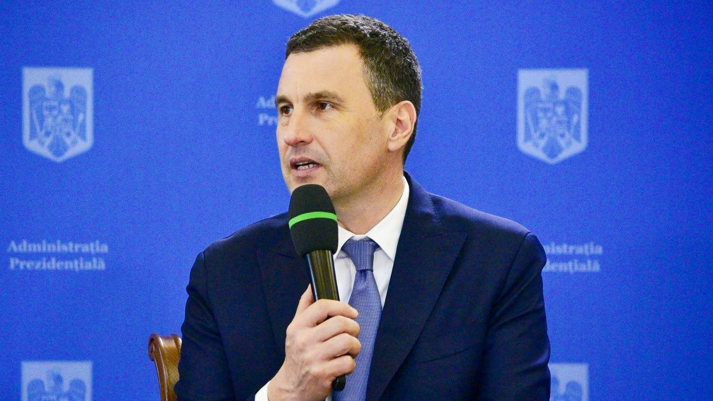 Módosított a kormány az oszlopadó szabályozásán