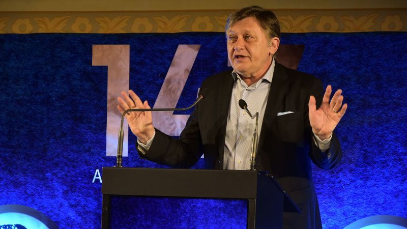 Antonescu: A kormánypártok 65 évre emelnék a bírák és ügyészek nyugdíjkorhatárát