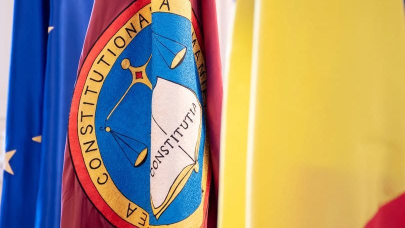 Az alkotmánybíróság működését szabályozó törvény módosítását javasolja az AUR