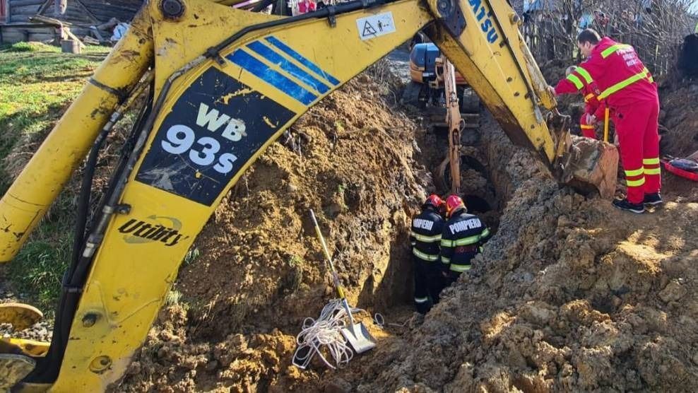 Föld omlott egy munkásra, a férfi meghalt