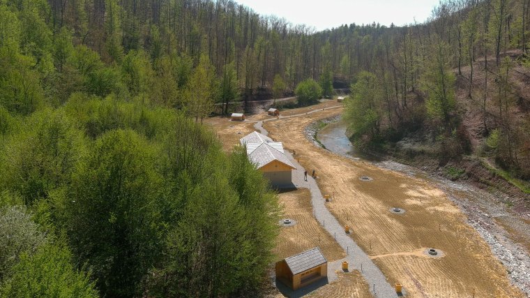 Modern kemping létesült a Vida-tó közelében