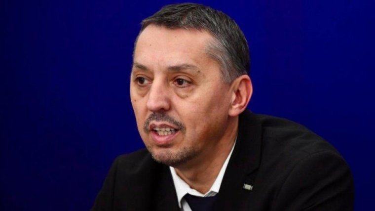 A tanügyminiszter szerint a drogprobléma megoldását az iskolák környékének 'megtisztításával' kell kezdeni