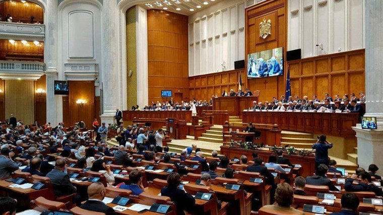 A munkaügyi szakbizottság elfogadta a bírák és ügyészek nyugdíjazásáról szóló törvénytervezetet