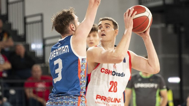 Botlottak a riválisok, alapszakaszelső a VSK U