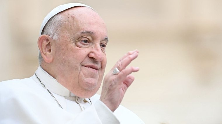 Ferenc pápa emlékére nyílik fotókiállítás Nagyváradon