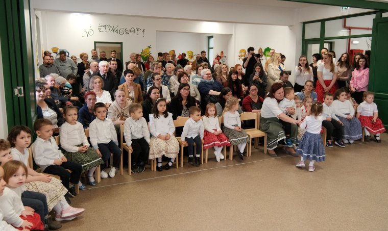 Felavatták Biharpüspöki új magyar óvodáját