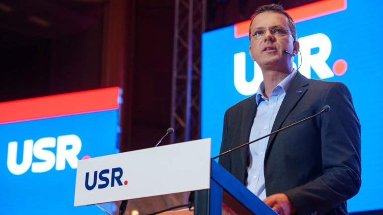 Az USR felbontja az Elena Lasconi népszerűsítésére kötött szerződéseket