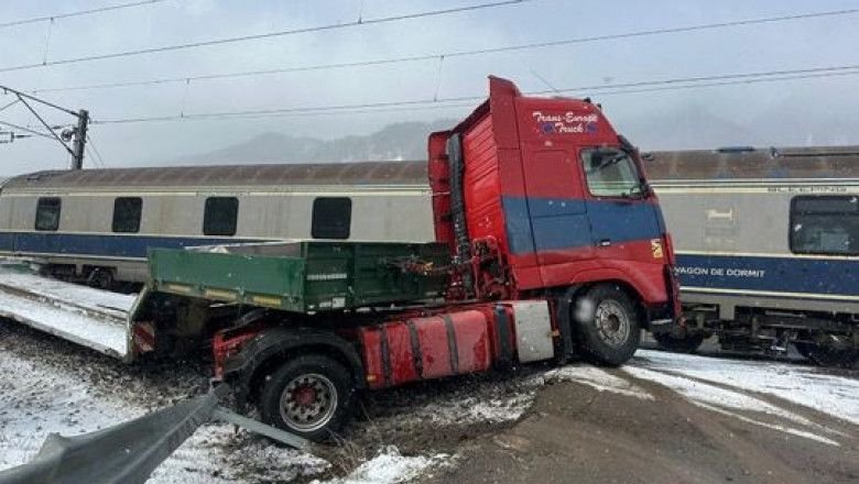Kamiont sodort el egy Budapestről Bukarestbe tartó vonat Bușteni térségében
