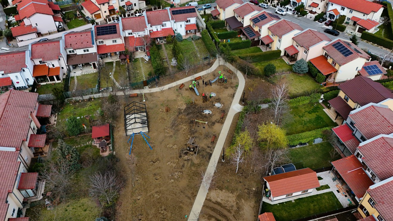 Készül a pihenőövezet az Európa lakóparkban