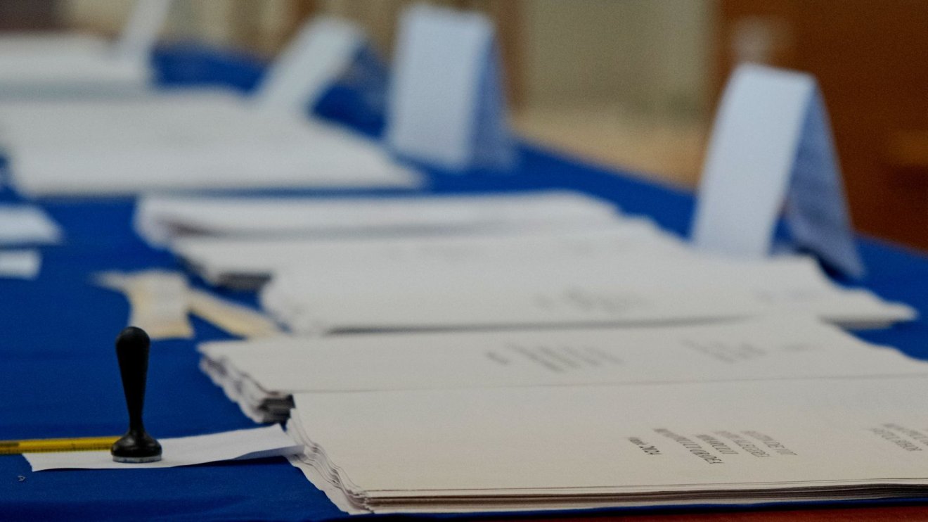 Ambrus Attila: Tessék választani!