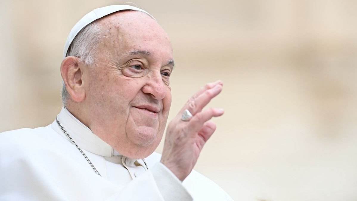 Ferenc pápa emlékére nyílik fotókiállítás Nagyváradon