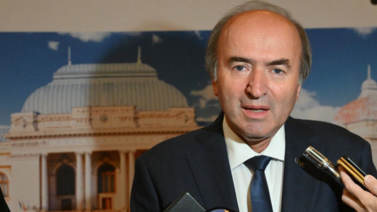 Tudorel Toader: Az alkotmánybíróság határozatai véglegesek és nem támadhatók meg a bíróságon