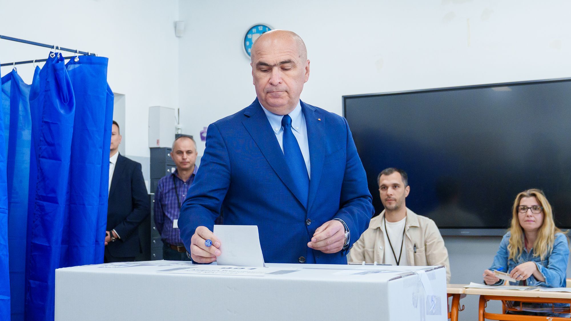 Bolojan: A szavazatukat leadó felelős állampolgárok történelmet írhatnak Románia számára