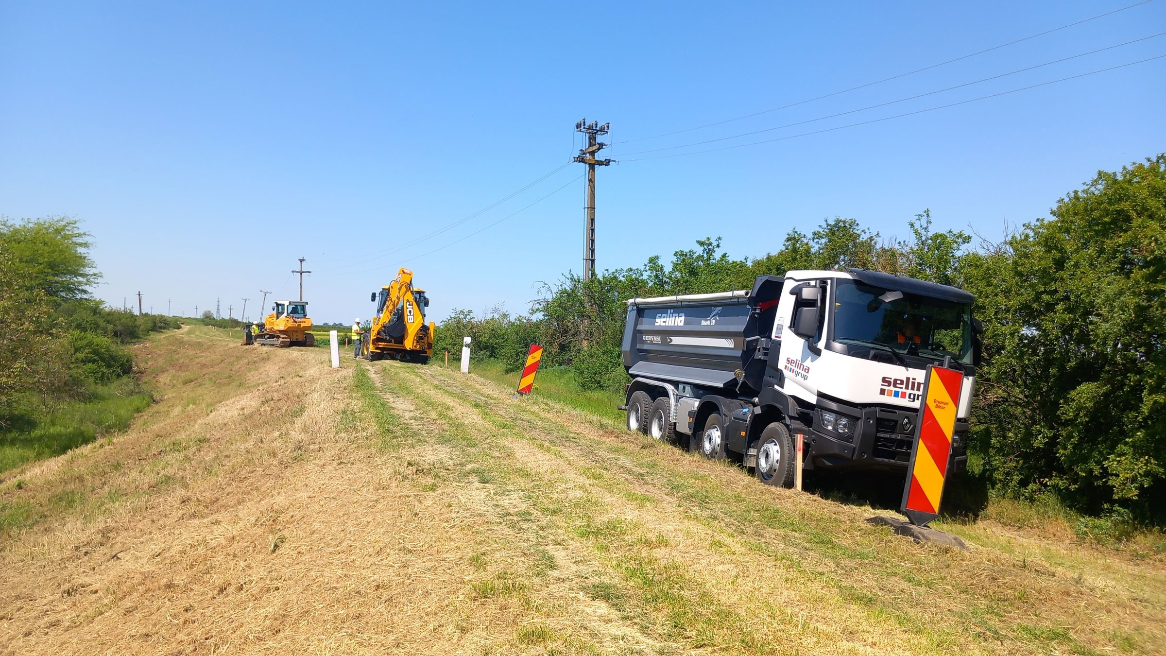Elkezdték építeni a kerékpárutat a borsi töltésen