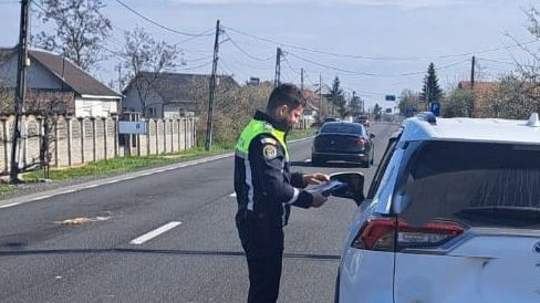 Hamis rendszámú autót vezetett jogosítvány nélkül egy magyarcsékei férfi