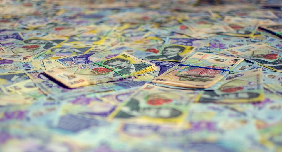 Márciusban 6,4 százalékkal 5691 lejre nőtt a nettó átlagbér Romániában