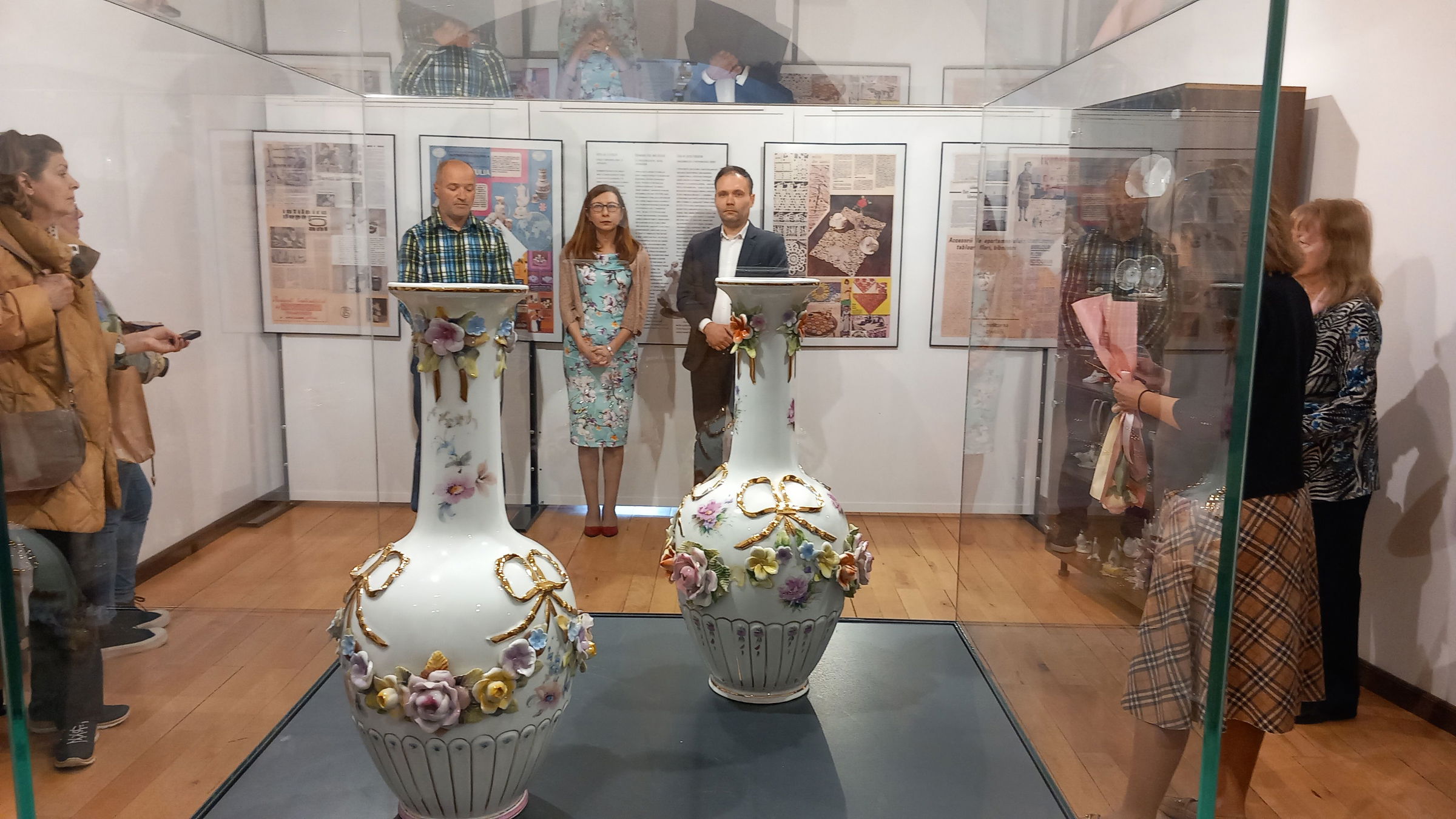 Kommunista lakberendezési tárgyakból nyílt kiállítás