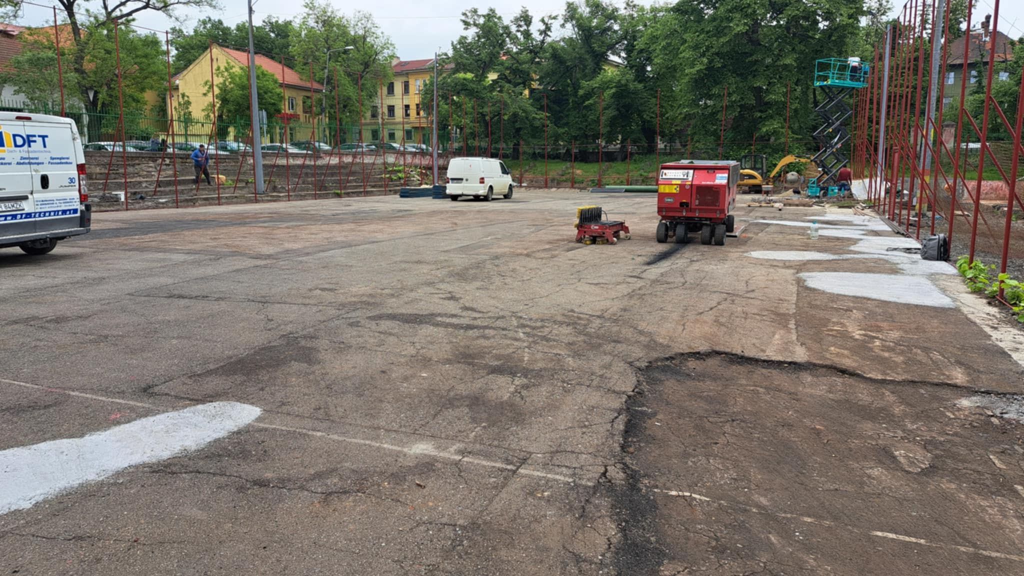 Rekordidő alatt újul meg a nagyállomás melletti Crișul sporttelep