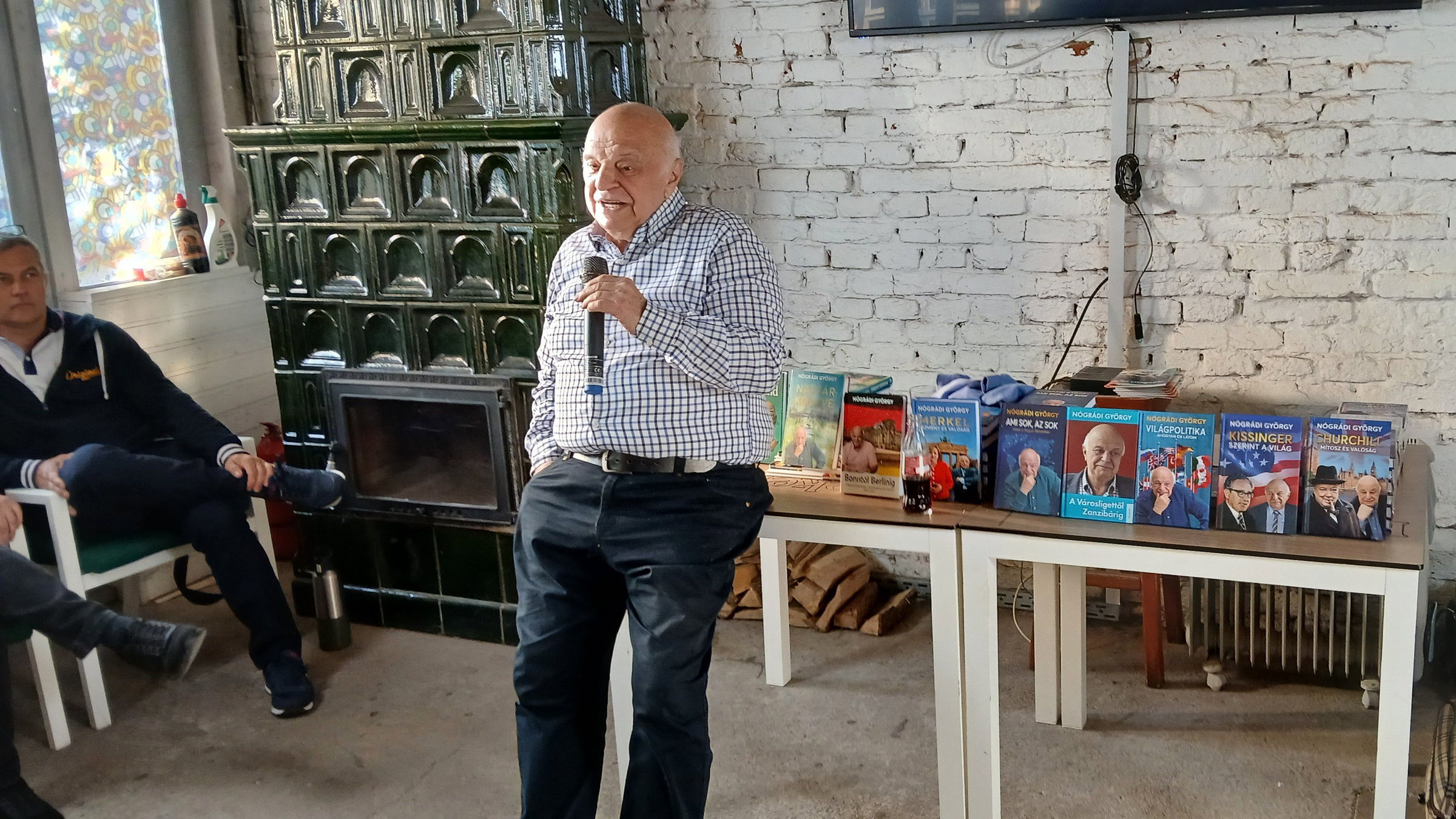 Biztonságpolitikáról Nógrádi Györggyel