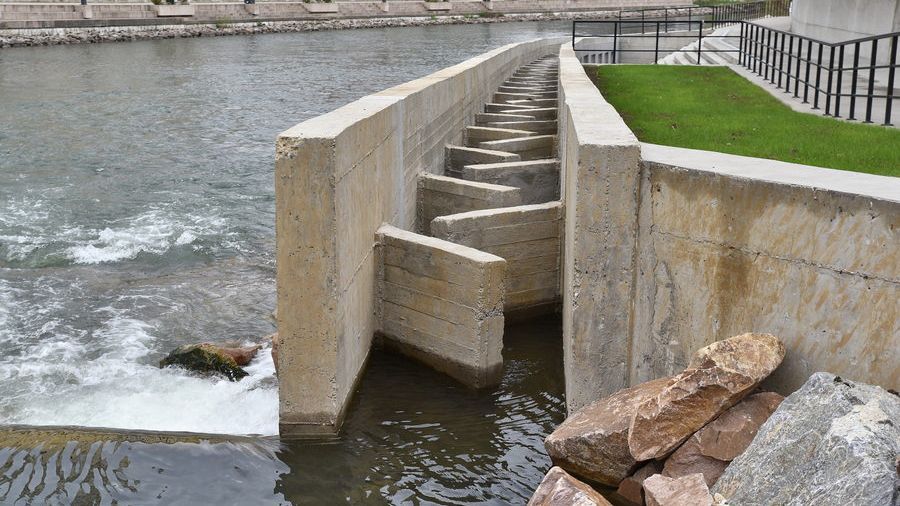 Túl kicsi a vízszint a hallépcsőnek