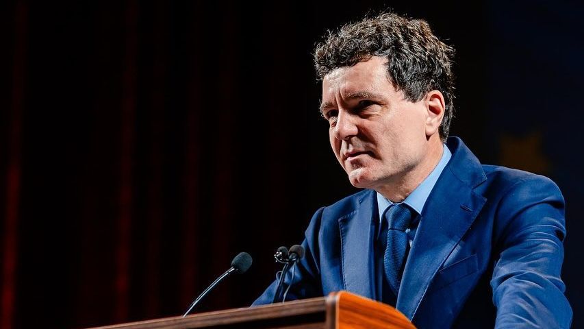 Nicușor Dan informális egyeztetésekre hívta a pártokat szerdára az elnöki hivatalba