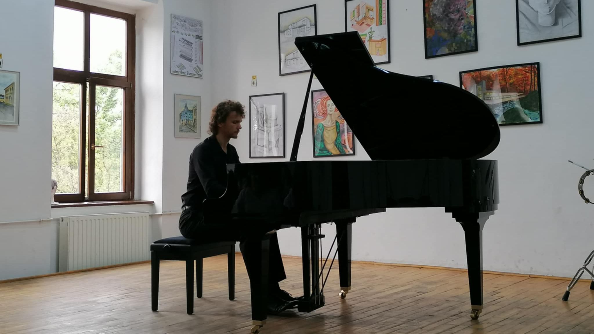 Diplomahangversenyt adott Catona Ábel zongoratanár