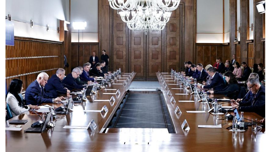 Az Európa-barát pártok közös szakértői munkacsoportja intézkedéscsomagot dolgoz ki a deficit csökkentésére