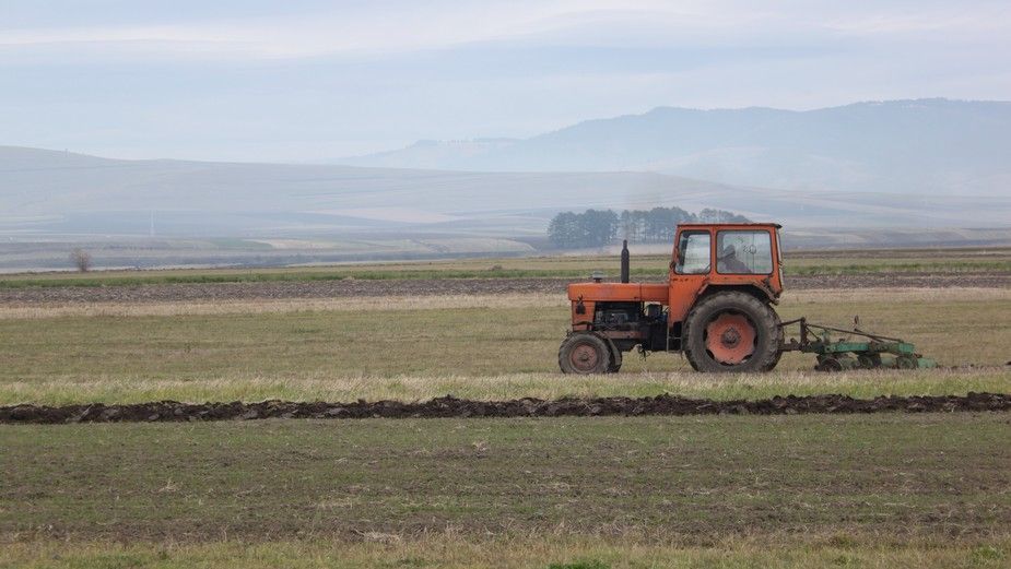Feszülten várják a gazdák a roncstraktor-program folytatását