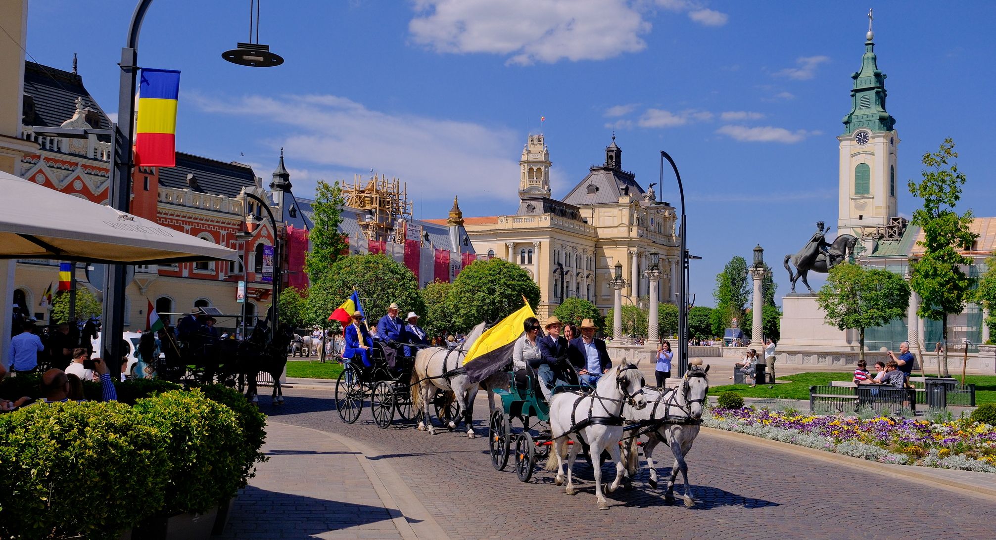 Látványos lovaskocsi-felvonulás zajlott Váradon
