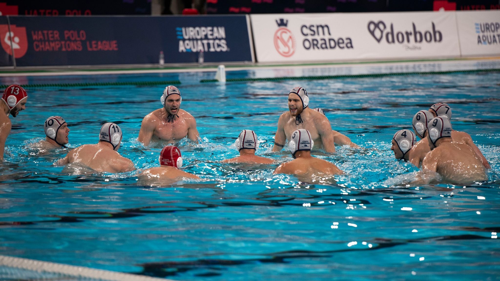 Trónfosztásra készülnek a váradiak