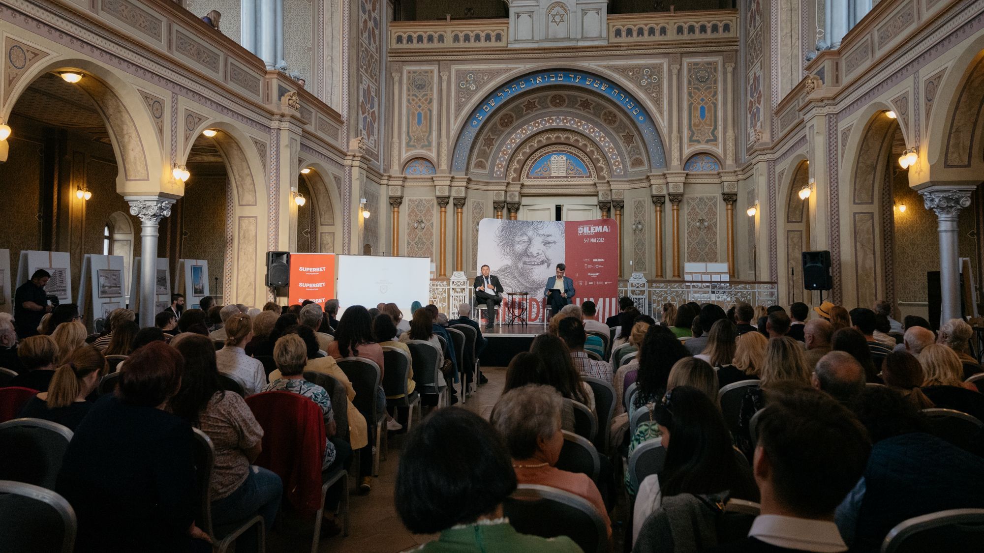 Dilema-konferenciák a szép új világról