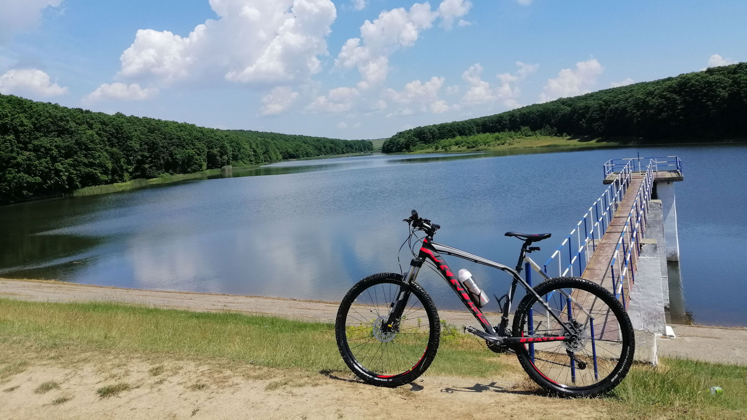 Világháborús betonbunkerek a biharsályi tó közelében