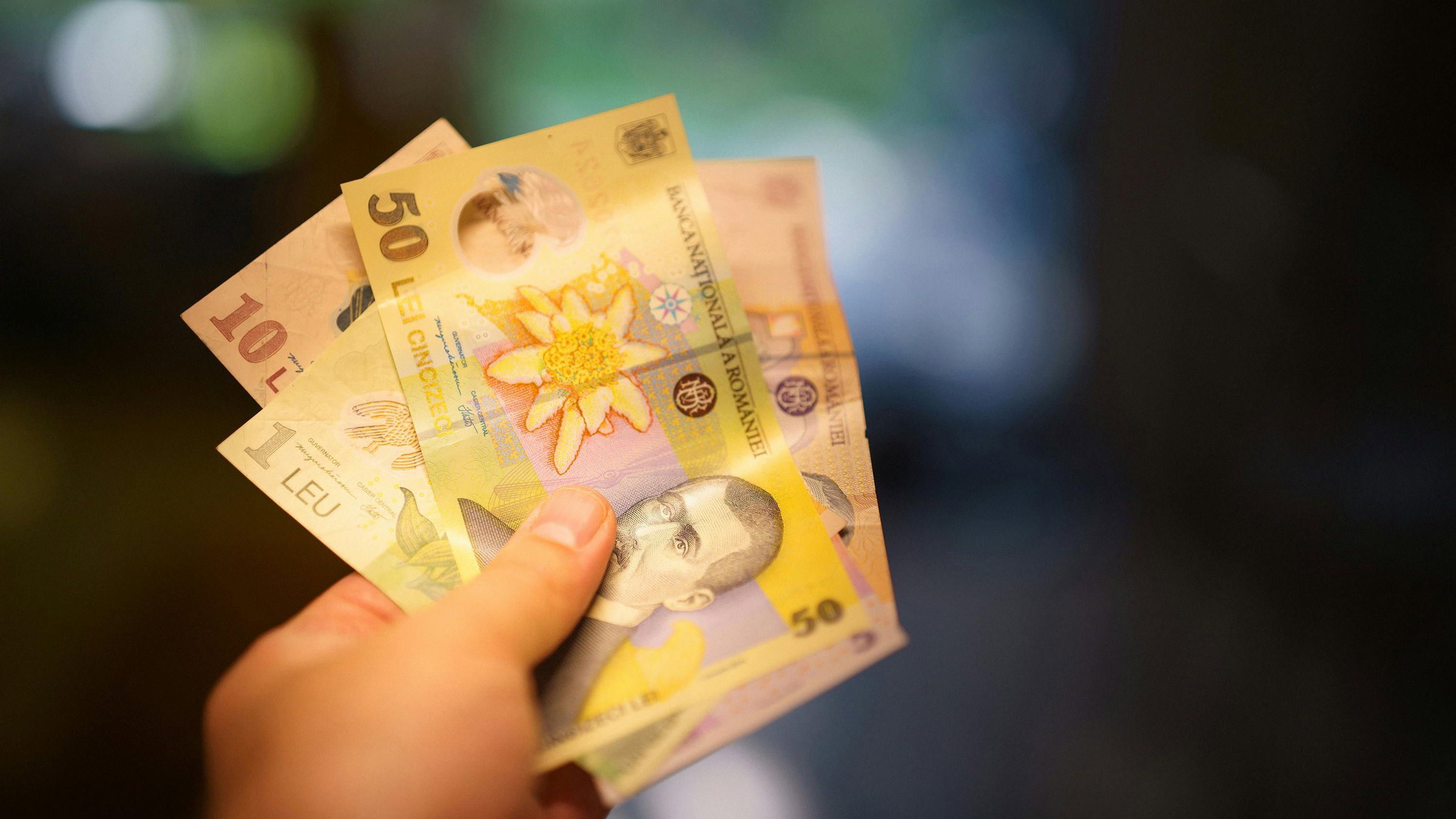 Erősödött a lej a főbb valutákhoz képest