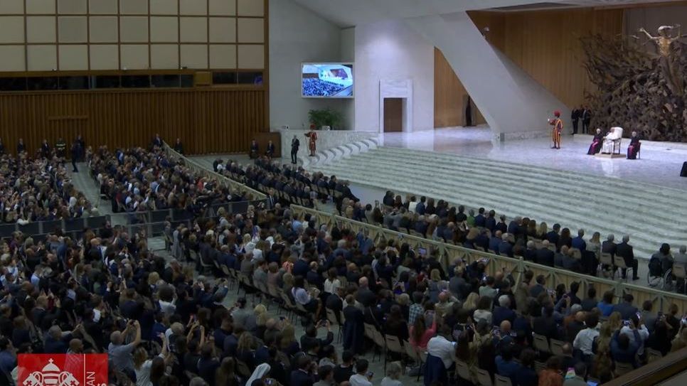 XIV. Leó pápa: Mondjunk nemet a szavakkal és képekkel vívott háborúra