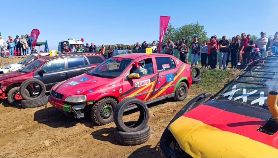 Idén is tömegeket vonzott a roncsderbi Érmihályfalván