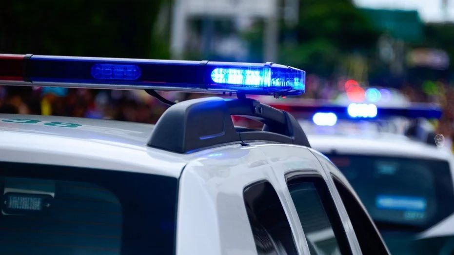 Autós üldözést követően állították meg a szabálysértő sofőrt