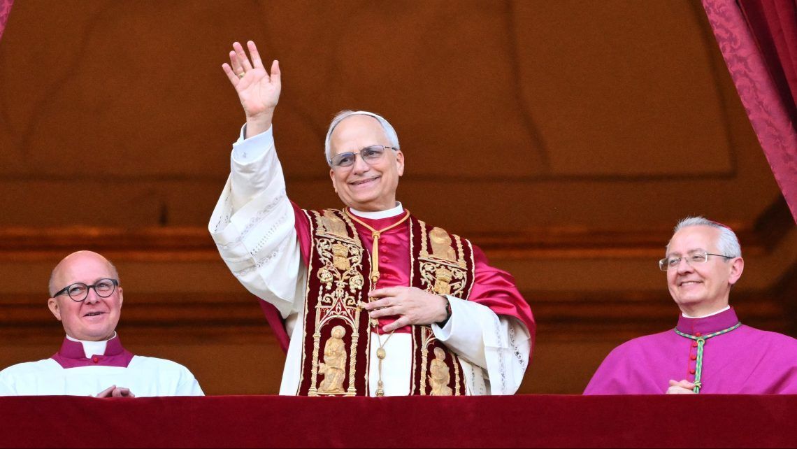 FRISSÍTVE| A békéről, a szegények mellett álló egyházról szólt az új katolikus egyházfő első beszéde - VIDEÓ!