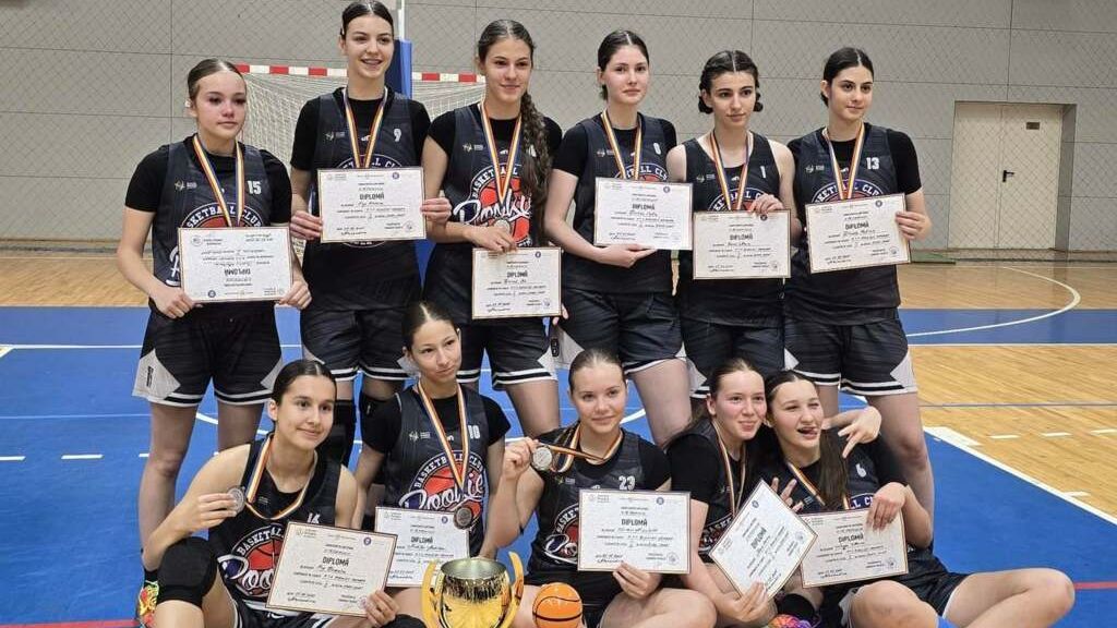 Ezüstéremmel tért haza a Rookies az országos bajnokságról