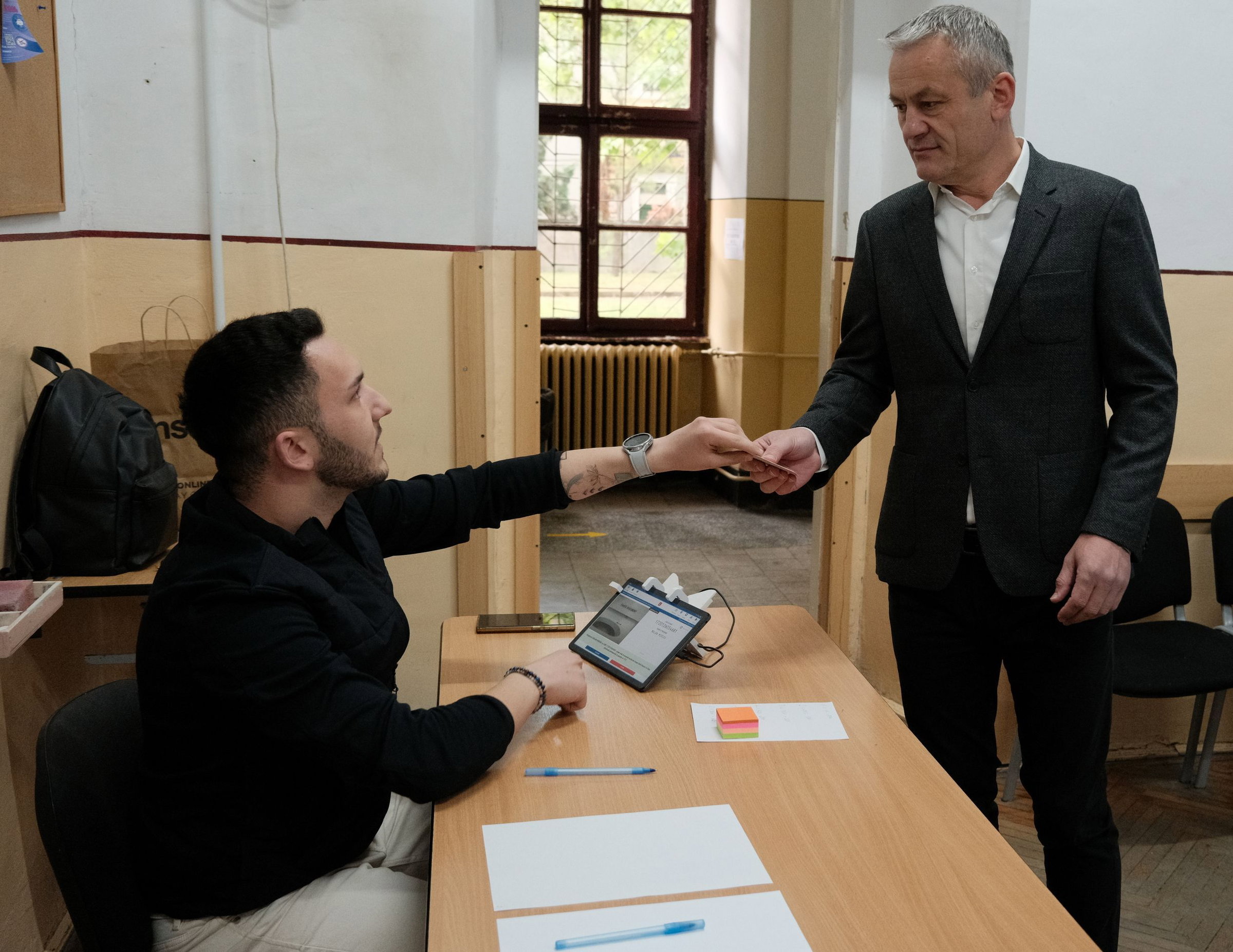 Az „euroatlanti út” folytatására szavazott Mircea Mălan és Florin Birta