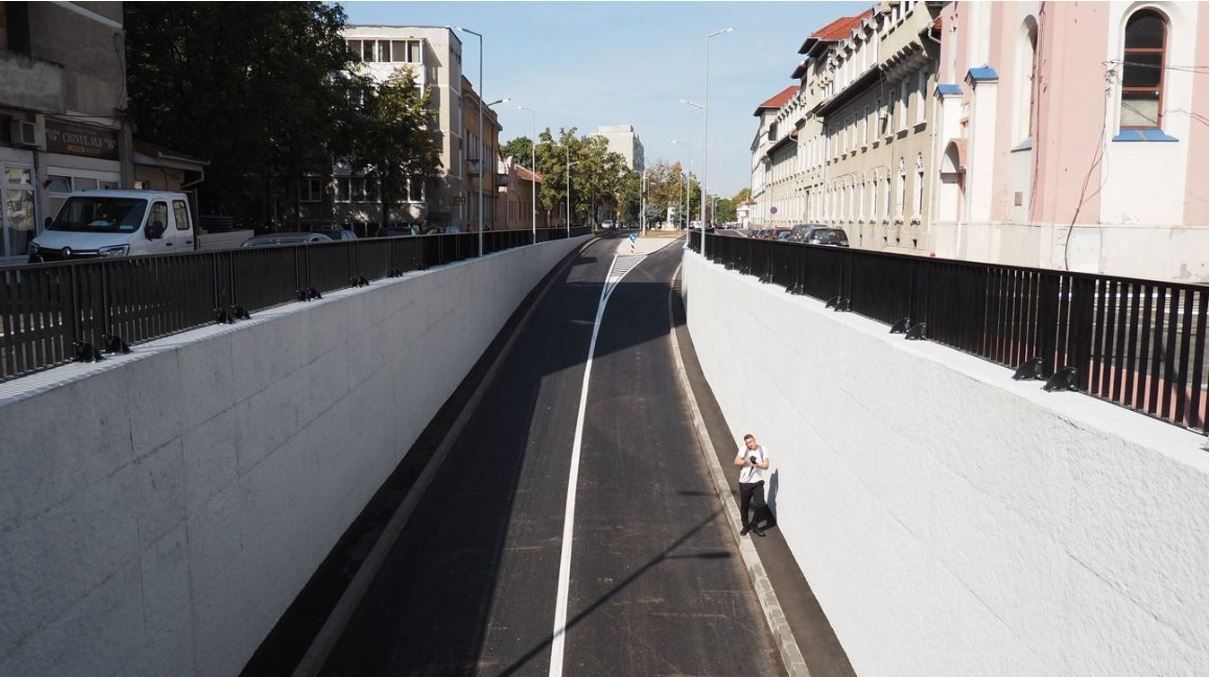 Lemossák a hidakat Váradon