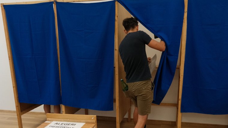 A legtöbb panasz a kampánycsend megsértése, a szavazólapok közzététele miatt érkezik