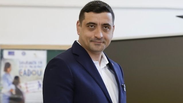 Simion: A romániai államcsőd csak úgy kerülhető el, ha megszabadulunk a helyi és központi közigazgatás élősködőitől