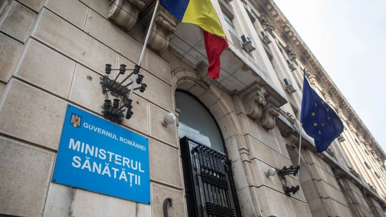 Az oltásokkal és mellékhatásaikkal kapcsolatos hamis információk terjedésére figyelmeztet az egészségügyi minisztérium