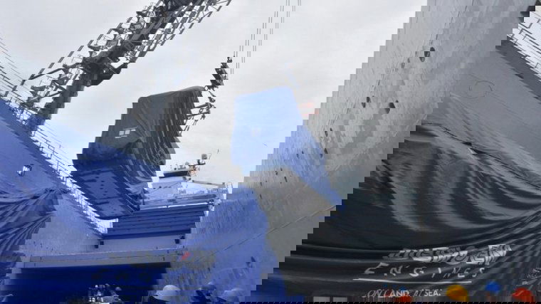 Úton vannak Nagyváradra a hőerőmű új motorjai