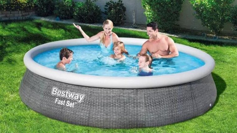 Otthon is lehet nyaralni! (x)