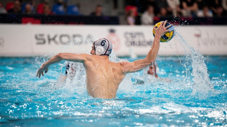 Döntőhöz méltatlan jelenetek zárták a VSK–Steaua rangadót