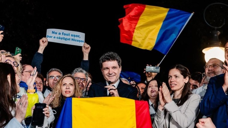 Nicușor Dan: Arról biztosítottam Emmanuel Macront, hogy Románia továbbra is megbízható uniós partner lesz