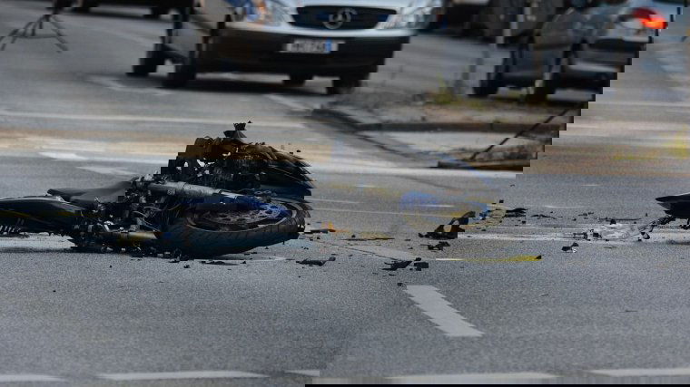 FRISSÍTVE| Életét vesztette egy motoros Nagyszalontán