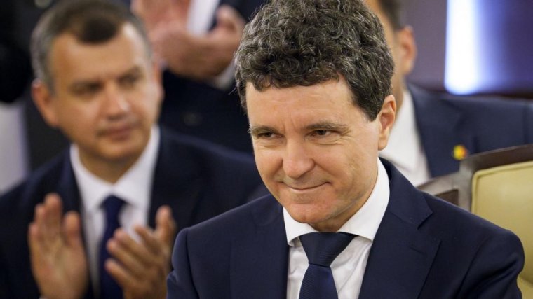 Lengyelországba látogat a megválasztott államfő